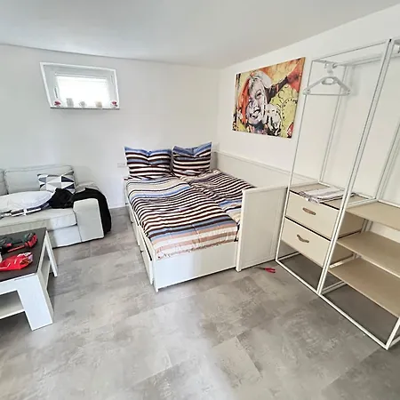 Zwei Nah Flughafen Messe Apartamento